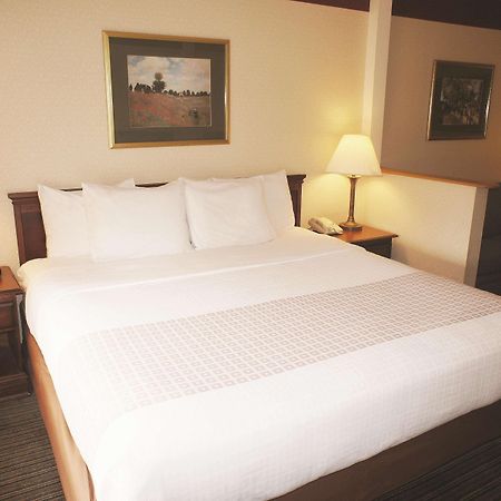 Holiday Inn Express South Burlington - Downtown By Ihg Exterior foto